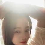 再刷肤白翘臀梦妹